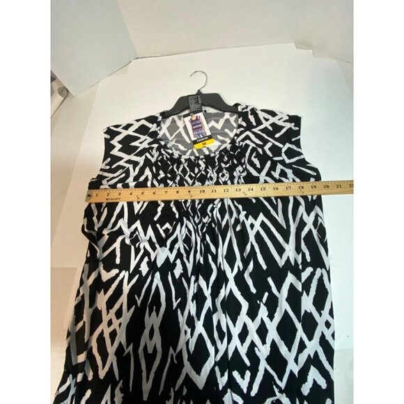 New Premise Black & White Slinky Sleeveless Stretchy Blouse Women's Size Medium - Picture 8 of 9